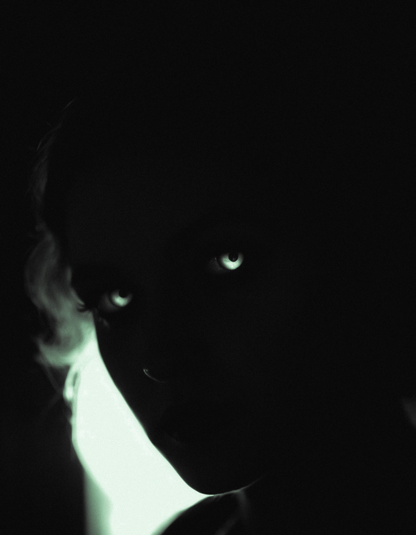 Hypnotiq - Póster de Arte Oscuro | Ojos Hipnóticos