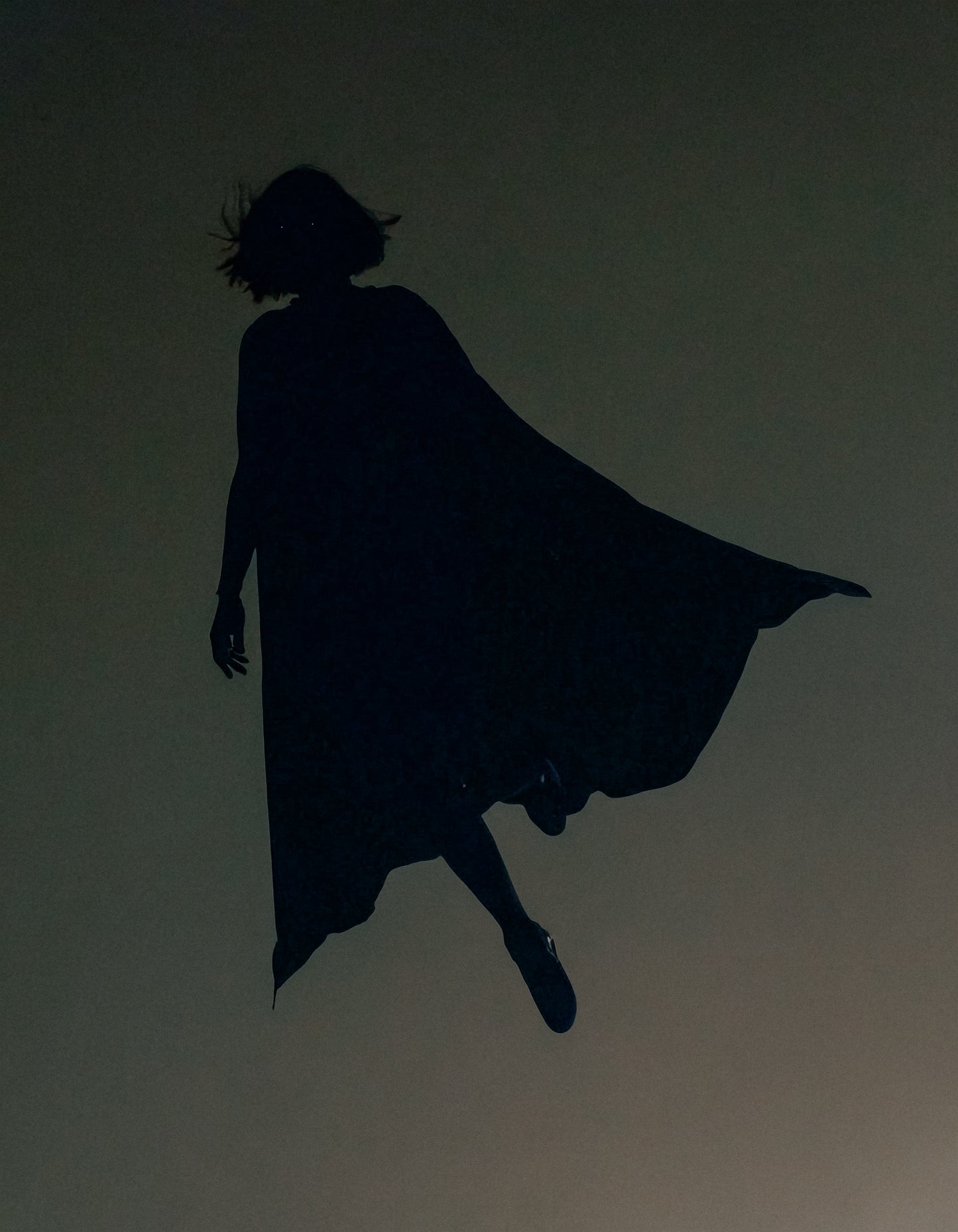 The Void - Póster de Arte Oscuro | Silueta Minimalista en el Vacío